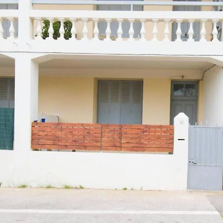 Le 92 Toulon Bas Faron Apartment Luaran gambar